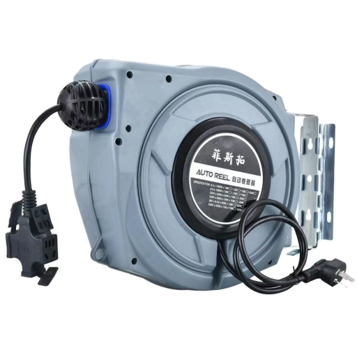 Удлинитель на инерционной катушке title